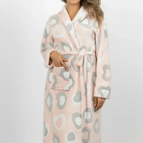 bademantil bez kapuljace bledo rozi sa sivobelim srcima