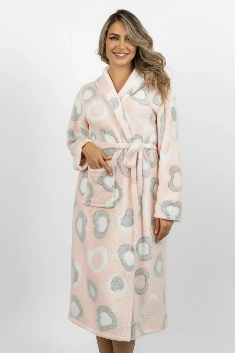 bademantil bez kapuljace bledo rozi sa sivobelim srcima