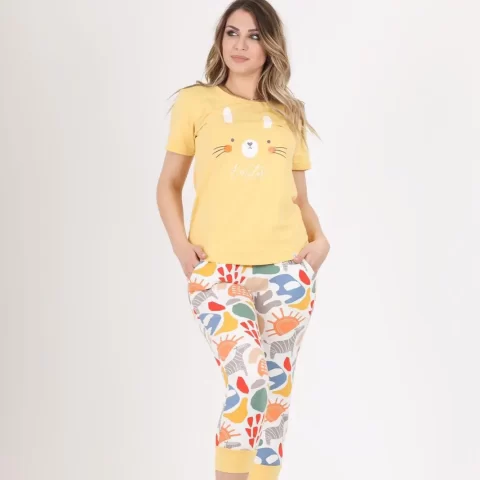 Pidžama kratkih rukava i 3/4 nogavicama žute boje